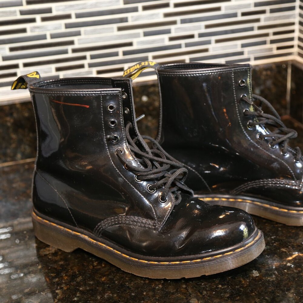 Doc Martens Air Wair AW004 Jaden Patent Leather Platform Boots Mens 12 Woman's14
